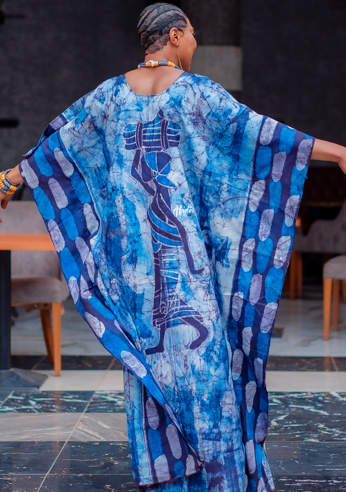 Boubou bleu